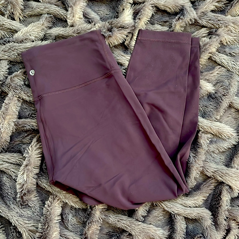 Lululemon Wunder Train High-Rise 23” size 10 in Grape Thistle EUC